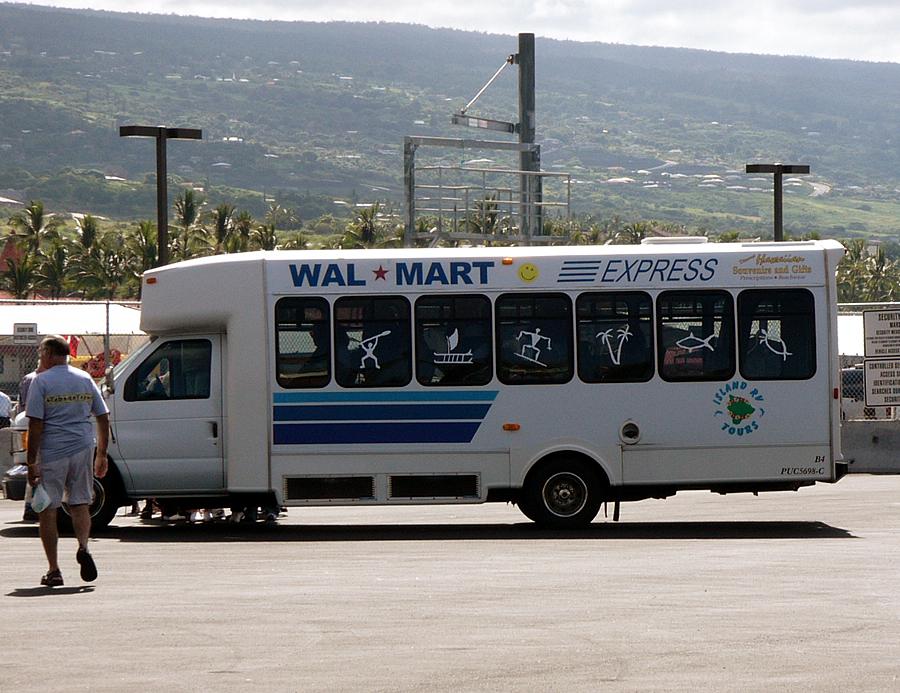 Wal*Mart rounds up shoppers from the ship