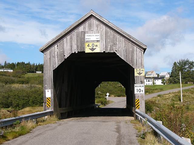 Covered bridge on the way to St Martins