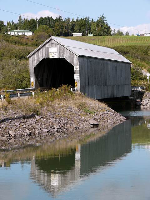 Another view of the covered bridge.