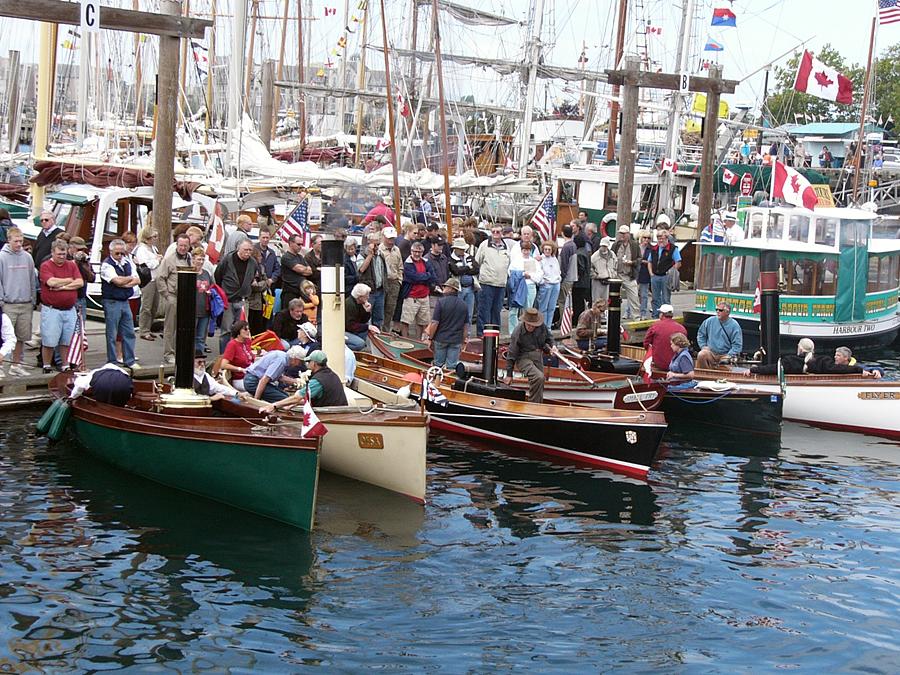 Steamboats and crowds at the Classic Boat Show