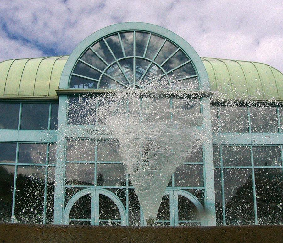 Fountain outside the Victoria Conference Centre