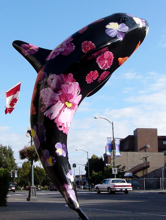 Floribunda orca sculpture