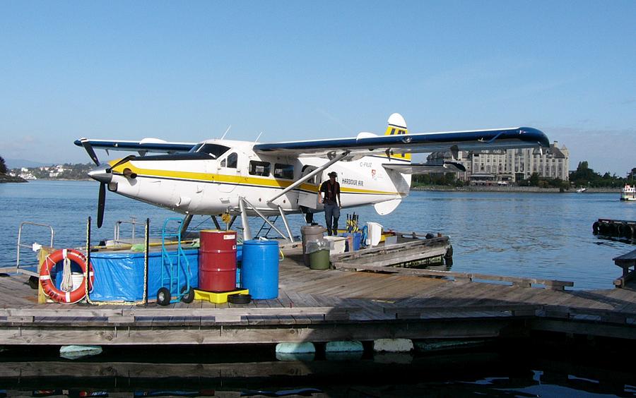 deHaviland Beaver being prepped for flight.