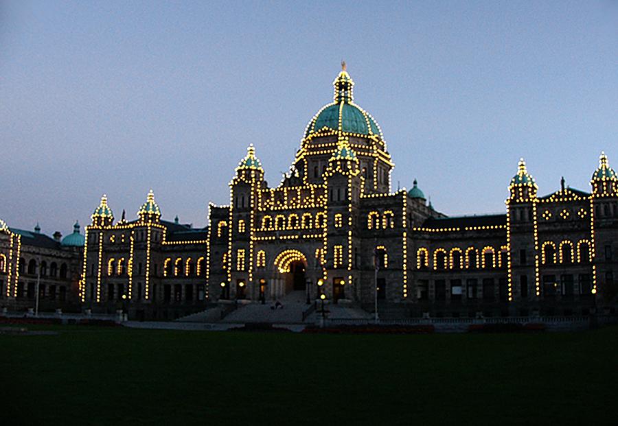 Provincial Legislature Building at night